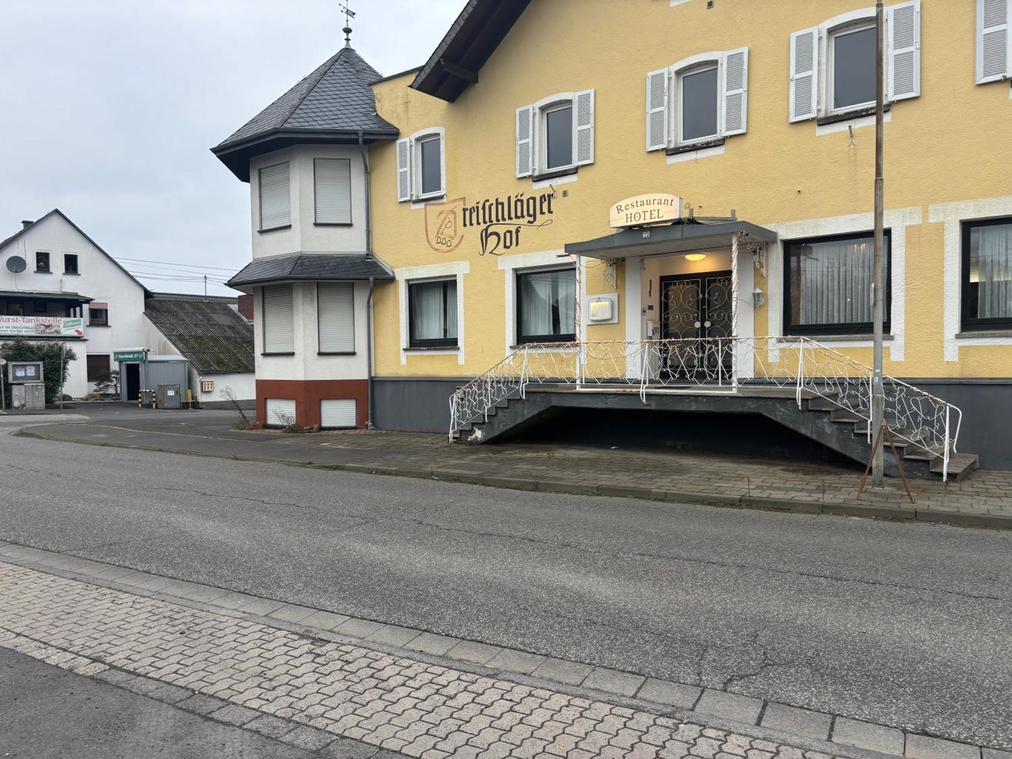 Dreischlaeger Hof Hotel Neustadt  Exterior photo