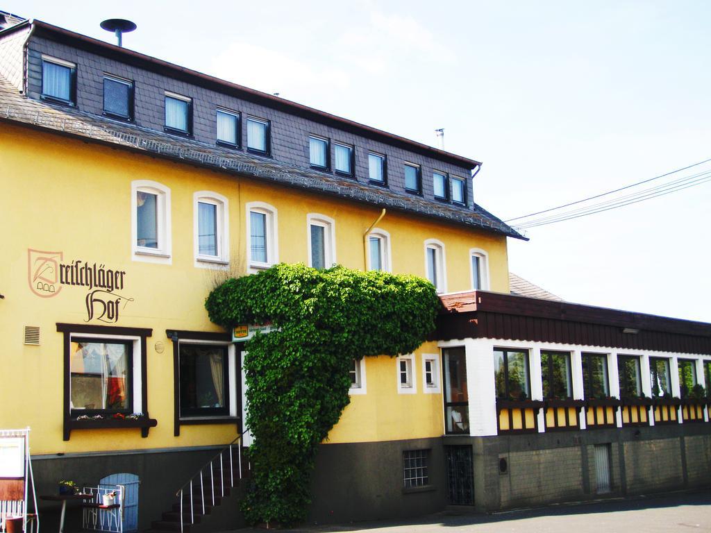 Dreischlaeger Hof Hotel Neustadt  Exterior photo